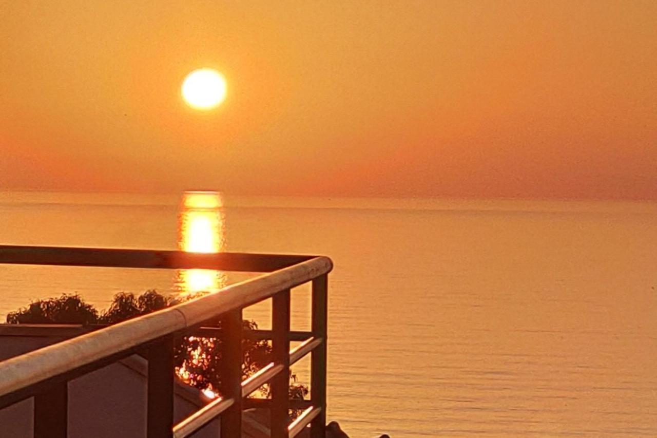 Sunset Lifestyle I * Ericeira